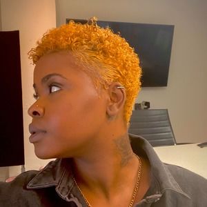 Meet your Posher, Bethyna